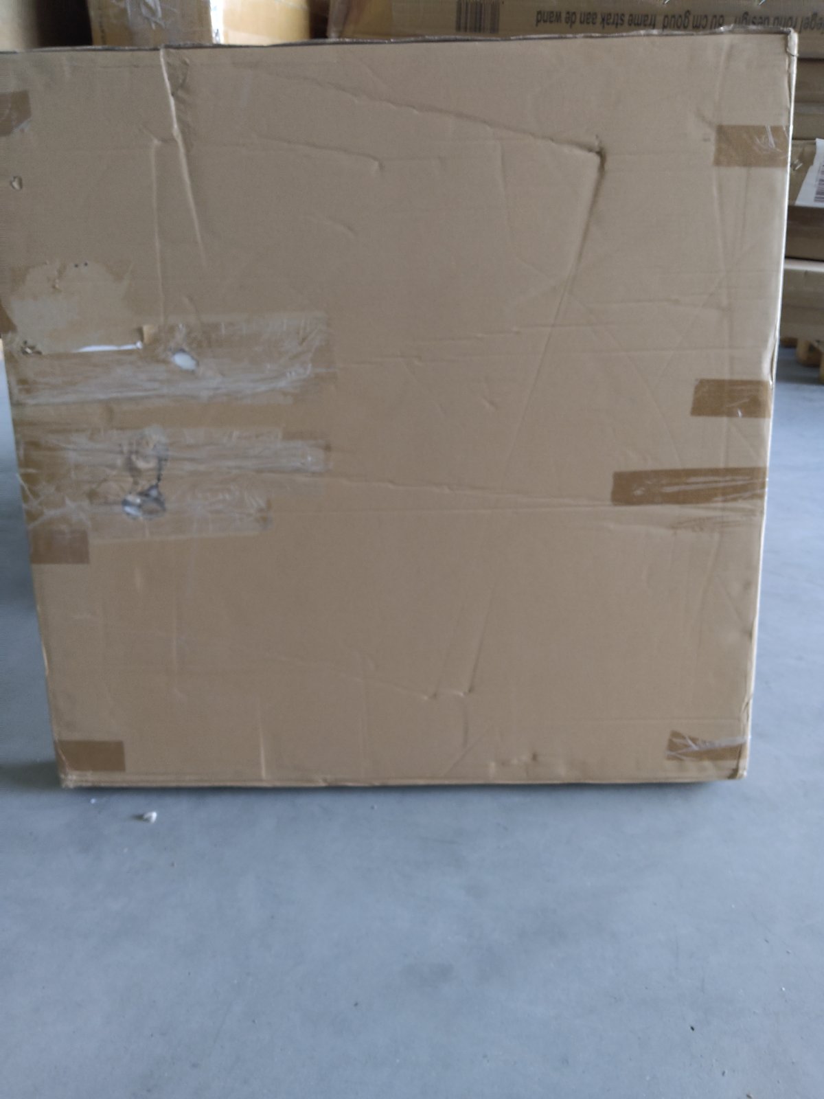 Zweite Wahl - Rundspiegel 80 cm mit schwarzem Rahmen - Standard
