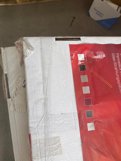 Zweite Wahl - Ecosun GS-Serie Infrarotpaneele weiß oder schwarz, Wand- oder Deckenmontage - Abmessungen: 60 x 60 cm, 300 Watt; Ausführung: Weißglas; Handtuchhalter: Ohne Handtuchhalter und Zubehör (nur das Paneel)