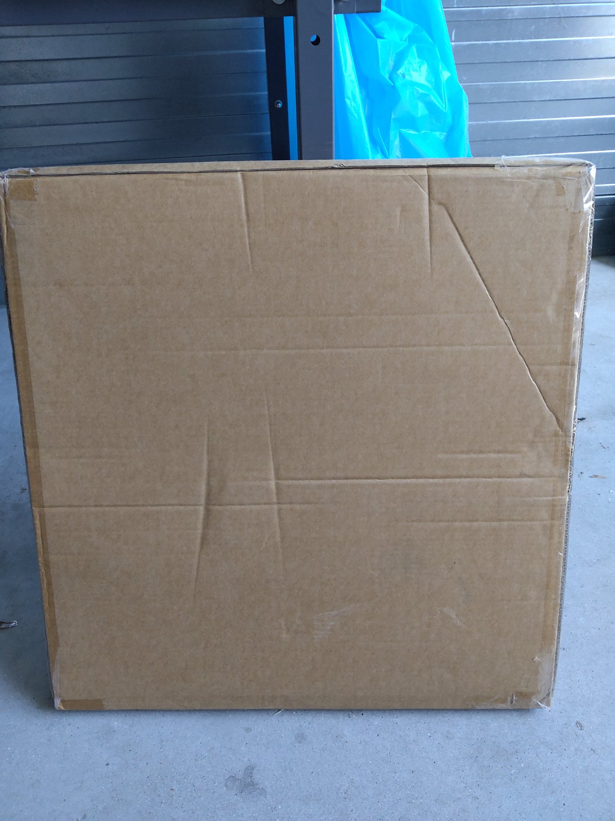 Zweite Wahl - QH-AK Serie Infrarotpaneel 60 x 60cm - 350 Watt - Default
