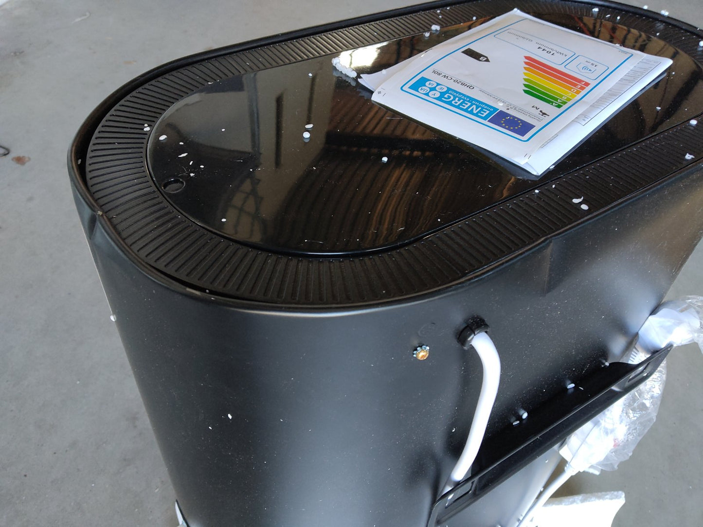 Zweite Wahl - 80 Liter QH Dual horizontal Elektro-Warmwasserspeicher mit digitaler Bedienung - 80 Liter QH Dual horizontal Elektro-Warmwasserspeicher mit digitaler Bedienung