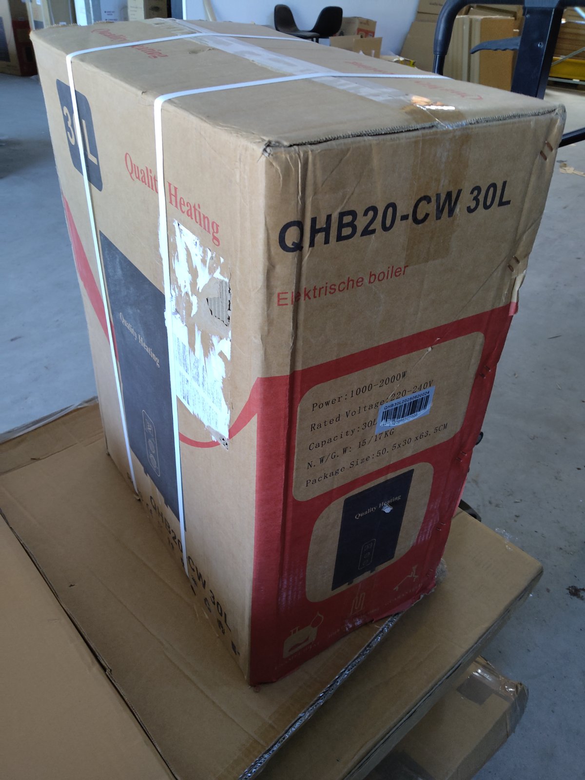 Zweite Wahl - 30 Liter QH Dual Elektro-Warmwasserspeicher mit digitaler Bedienung - Default