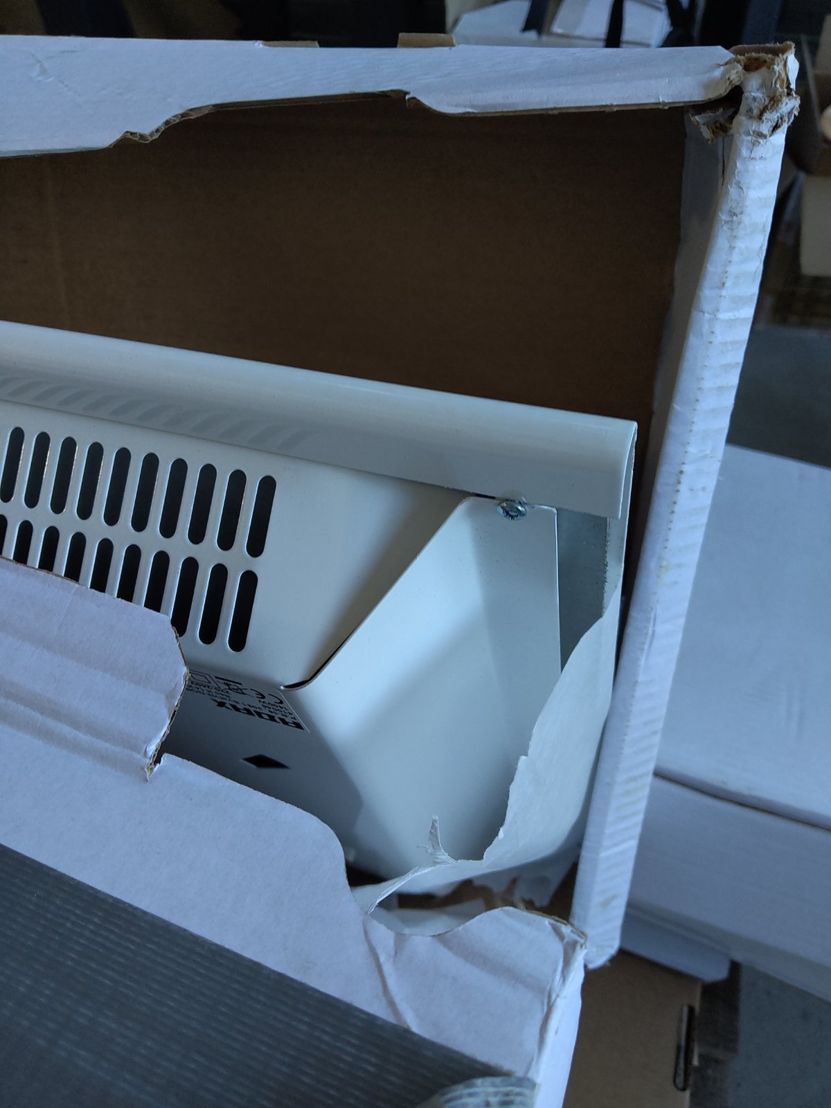 Zweite Wahl - Adax neo Wifi Elektroheizung - 1.400 Watt 33cm x 109cm