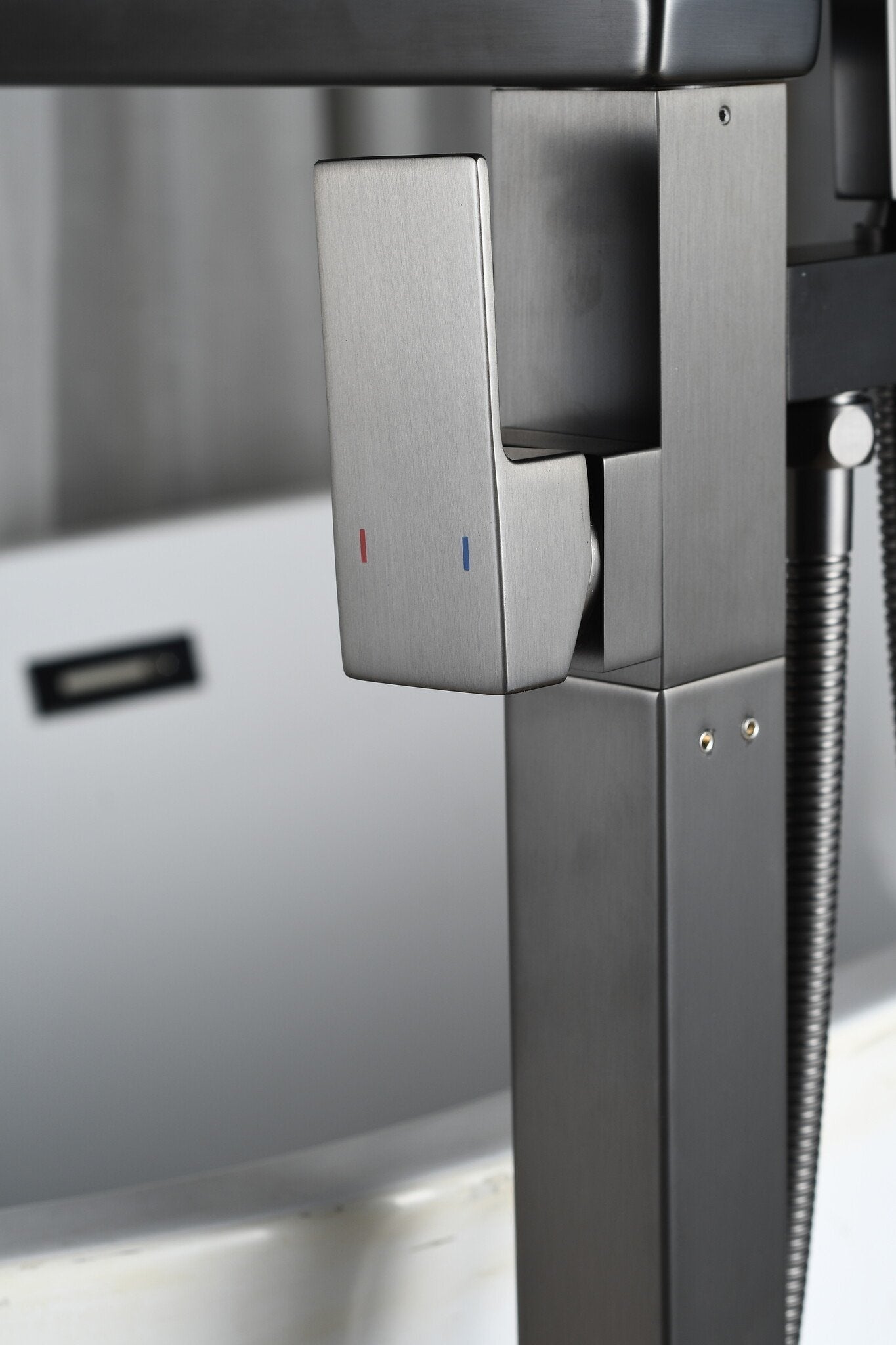Standarmatur für Badewanne - mit Handbrause - Chrom